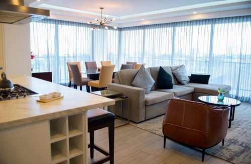 Zapopan Condo | Real View Towers, Real Center, Spectacular 3BR 2nd floor, Zona Real Near Andares