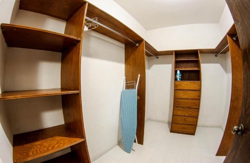 Monterrey House | Recámara amplia y cómoda en monterrey