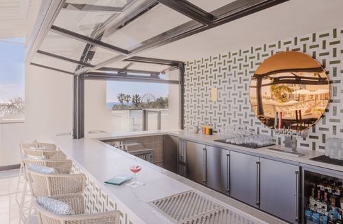 Downtown Hotel | Regent Santa Monica Beach by IHG