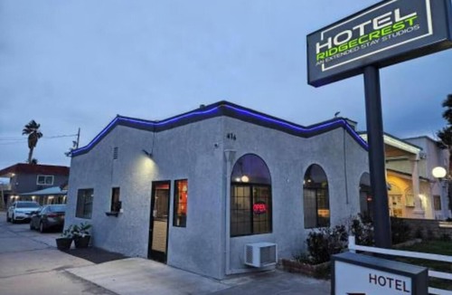 Ridgecrest Hotel | Relax in a Clean Studio w/King Bed + Private Bathroom, Central Ridgecrest