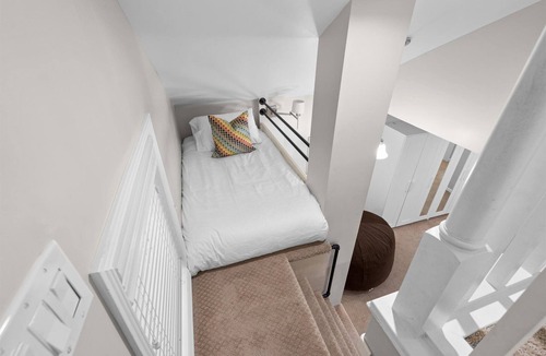Gilbert Villa | Relax in pet-friendly Gilbert luxury with private pool, spa, and trampoline!