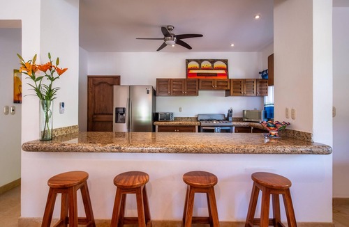 Crucecita House | Relax in this spacious home in a quiet community with shared pool and BBQ area