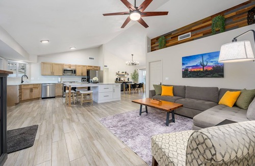 Mesa House | Relax & Play Poolside East Valley Escape-Near Attractions!