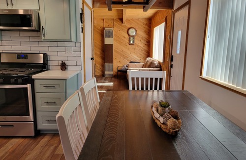 Sugarloaf Cabin | Relax & Unwind Lazy Bear's Cozy Cabin
