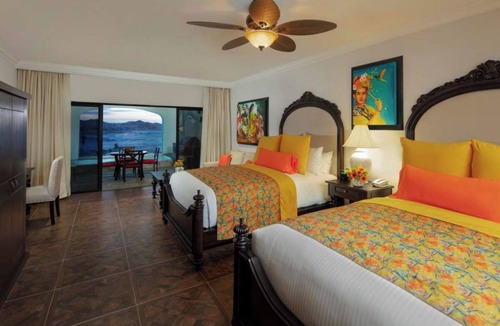 Ildefonso Green Resort | #Relaxing 2 BR Suite in Cabo Vista Encantada Resort Pool