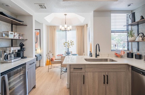 Kierland Apartment | Remodeled 2-Queen 2BR Suite | Retail & Sun Oasis