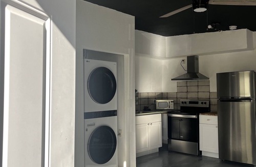 Blythe House | Remodeled quiet and spacious home.