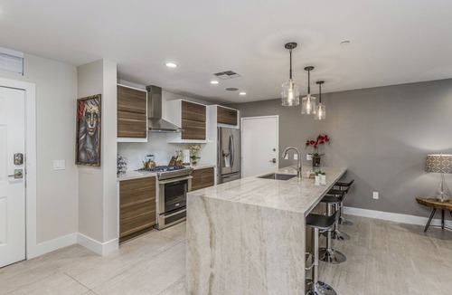 North Scottsdale Condo | REMODELED UPSCALE 3BD 2BA CONDO IN N. SCOTTSDALE GRAYHAWK - 90 Day Minimum