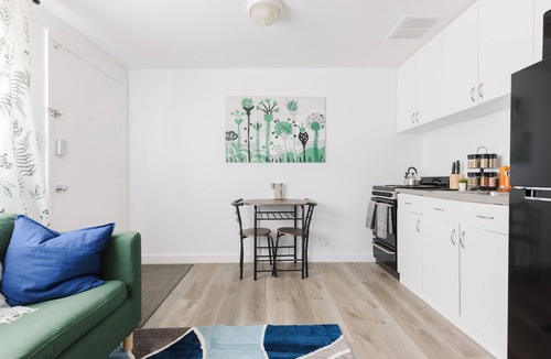 Riverside Apartment | Renovated Studio - Mill, ASU, Tempe Town