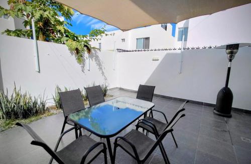La Paz House | Residencia en Privada con Casa Club y Alberca