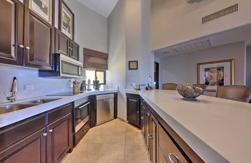 Cabo Bello Condo | Resort-Style Cabo Getaway with Pools & Ocean Views