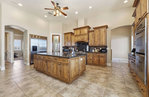Casa Grande Villa | Resort-Style Estate | Slide Pool, Spa, Gym & Pickleball
