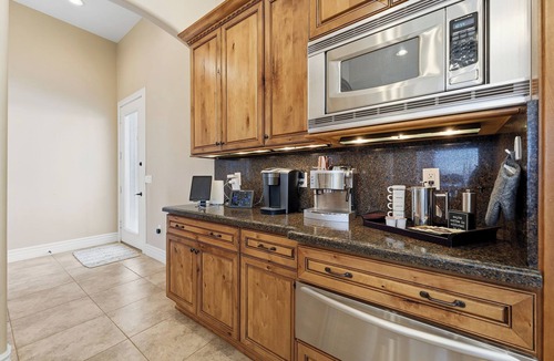 Casa Grande Villa | Resort-Style Estate | Slide Pool, Spa, Gym & Pickleball