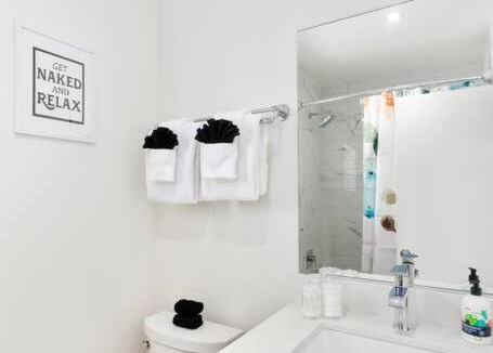 Roosevelt Apartment | Retro Studio in the Heart of DTPH - Very Walkable