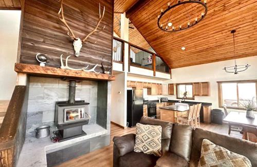 Antonito House | River Front Cabin