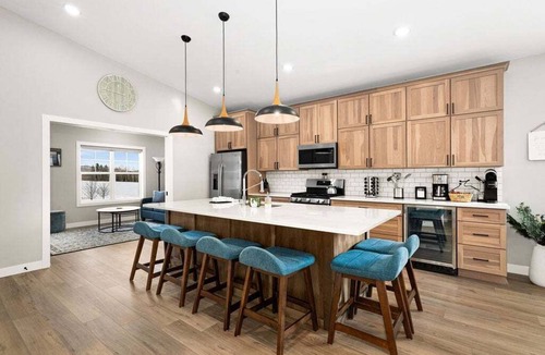 Riverside House | RiverWest Northern Retreat -Hot Tub - Sauna - Dogs Allowed