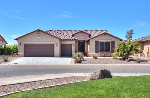 Eloy House | Robson ranch luxury 3 bed 2.5 bath private retreat