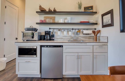 Joshua Tree House | Romantic Joshua Tree Escape w/Hot Tub & Park Access by Homestead Modern