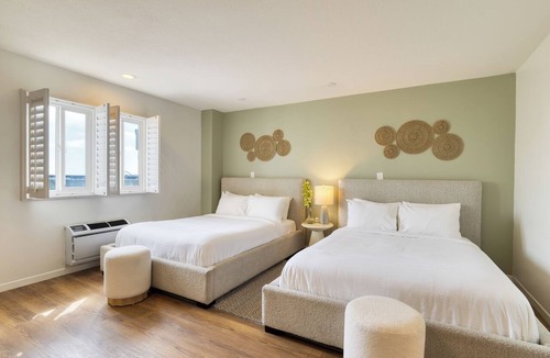 Diamond Crestview Hotel | Rooftop Ocean Views + Spa + Prime Laguna Beach Location | The Mara by AvantStay
