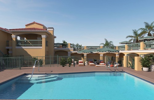 Diamond Crestview Hotel | Rooftop Ocean Views + Spa + Prime Laguna Beach Location | The Mara by AvantStay