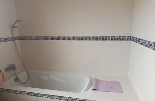 Aleria Bed & Breakfast | Room "Chambre 3" with Mountain View, Shared Pool and Wi-Fi