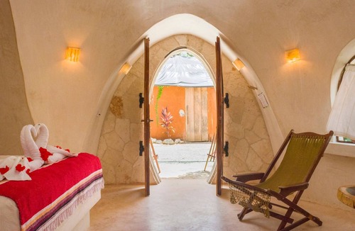 Soliman Bay Cabin | Room-unique Jungle Dome Ik