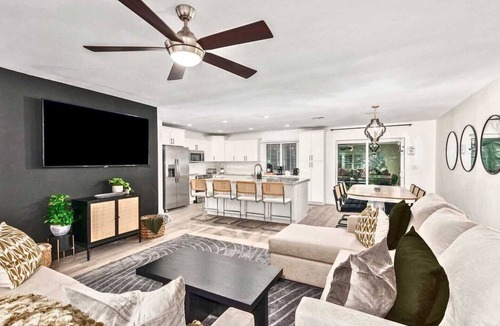 Park Scottsdale One House | Rose Haven - Old Town, Heated Pool, Spa, Game Room