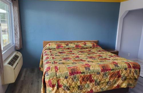 Compton Hotel | Rose motel