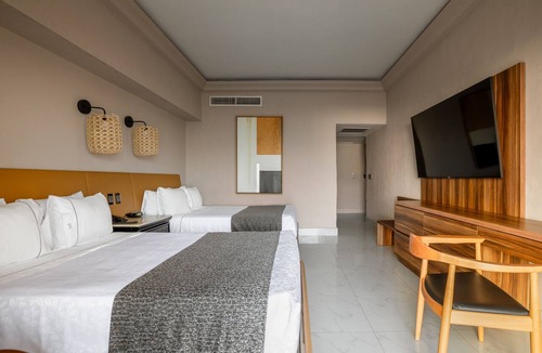 Zona Dorada Resort | Royal Villas Resort