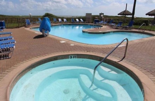 South Padre Island Condo | Royale Beach & Tennis Resort Spacious 1BR Condo with Outdoor Pool