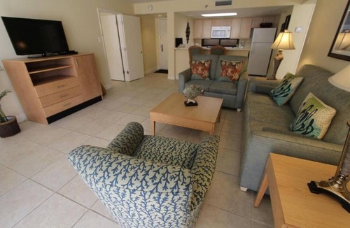 South Padre Island Condo | Royale Beach & Tennis Resort Peaceful 2BR Condo with Hot Tub