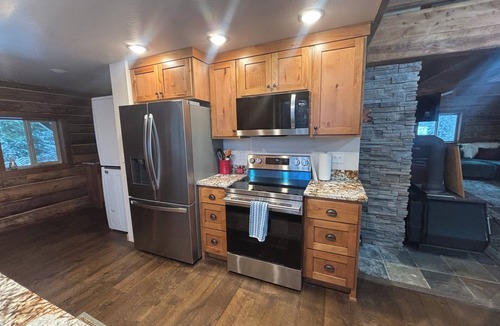 Noxon House | Rustic River Cabin - True Montana Experience