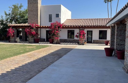 Laveen Village House | Rustic Wedding Vibe ! high-end Tuscan estate and the intimate, feel of a farm !