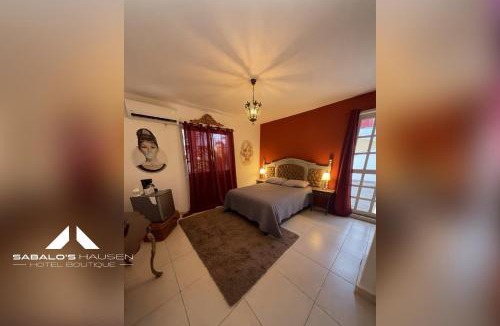 Zona Dorada Hotel | Sabalo's Hausen