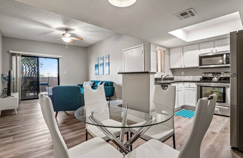 Glendale Condo | Safe 2BR Condo Steps Away From Banner Hospital and Heated Pool