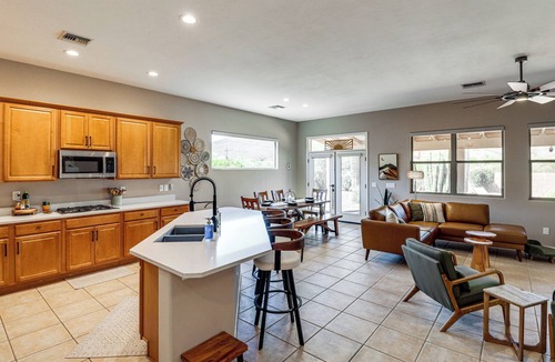Continental Reserve House | Saguaro Sanctuary: Tucson Home w/Outdoor Oasis