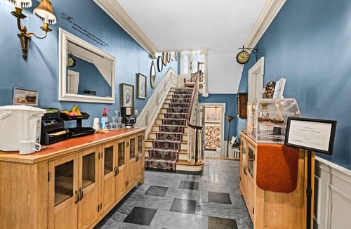Congdon Park House | Salyards Suite Jacuzzi & Sauna