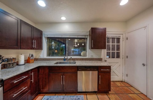 Sam Hughes House | Sam HughesA/3 BR 2 B/U of A/Fenced/Carport