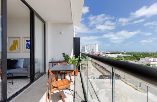 Downtown Cancun Apartment | San Francisco by Andiani Travel