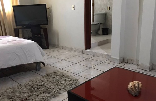Tlaquepaque Hostel | San Sebastianito Hostal - Hostel