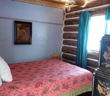 Alberton House | Sanctuary Farm Log Cabin Mountain Getaway, Alberton, MT