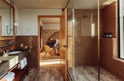 Wilshire Montana Hotel | Santa Monica Proper Hotel, a Member of Design Hotels