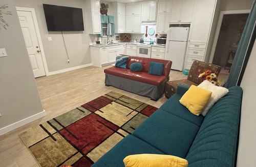 Harlingen Apartment | Sauna Shower Retreat Sleeps 6 3 Min to Airport WiFi + W/D Hsarlingen