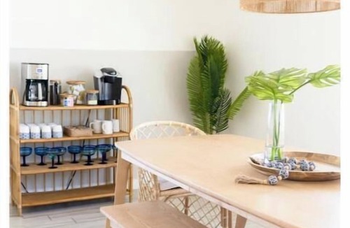 Scottsdale Estates Six House | Sayulita Mexican Beach Vibes just 5min from Old Town! Heated pool, no bunk beds!