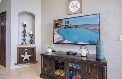 Bella Vista House | Scenic & Spacious Adorable Ocean Front Condo