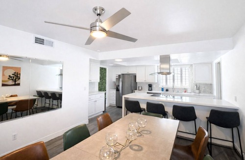 Park Scottsdale Four House | Scottsdale Pool Home, Putting Green, Giant Chess & Shuffleboard Walk to Coffee