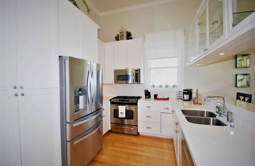 The Shores House | Sea Hawk Elegant beach house at The Shores Subdivision with private swimming pool and hot tub.