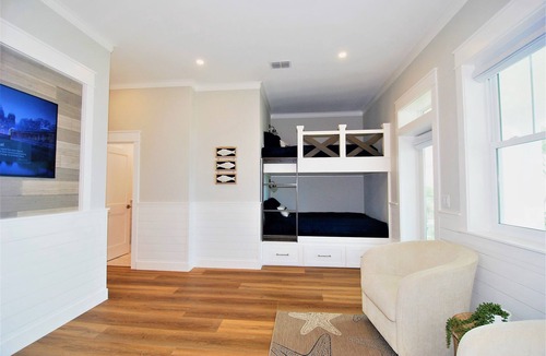 The Shores House | Sea La Vie New private waterfront home w/ dock. Beautiful views of the bay!