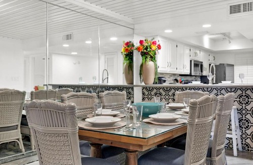 South Padre Island Apartment | Seagull's Landing By The Ocean