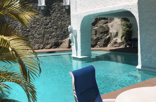 Peninsulas de Santiago Condo | Seaside penthouse with a stunning panoramic view of beautiful Manzanillo Bay